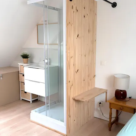Lapostolle, Proche Centre, 3 Chambres, 2 Salles De Bain *