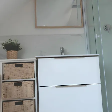 Apartment Lapostolle, Proche Centre, 3 Chambres, 2 Salles De Bain *